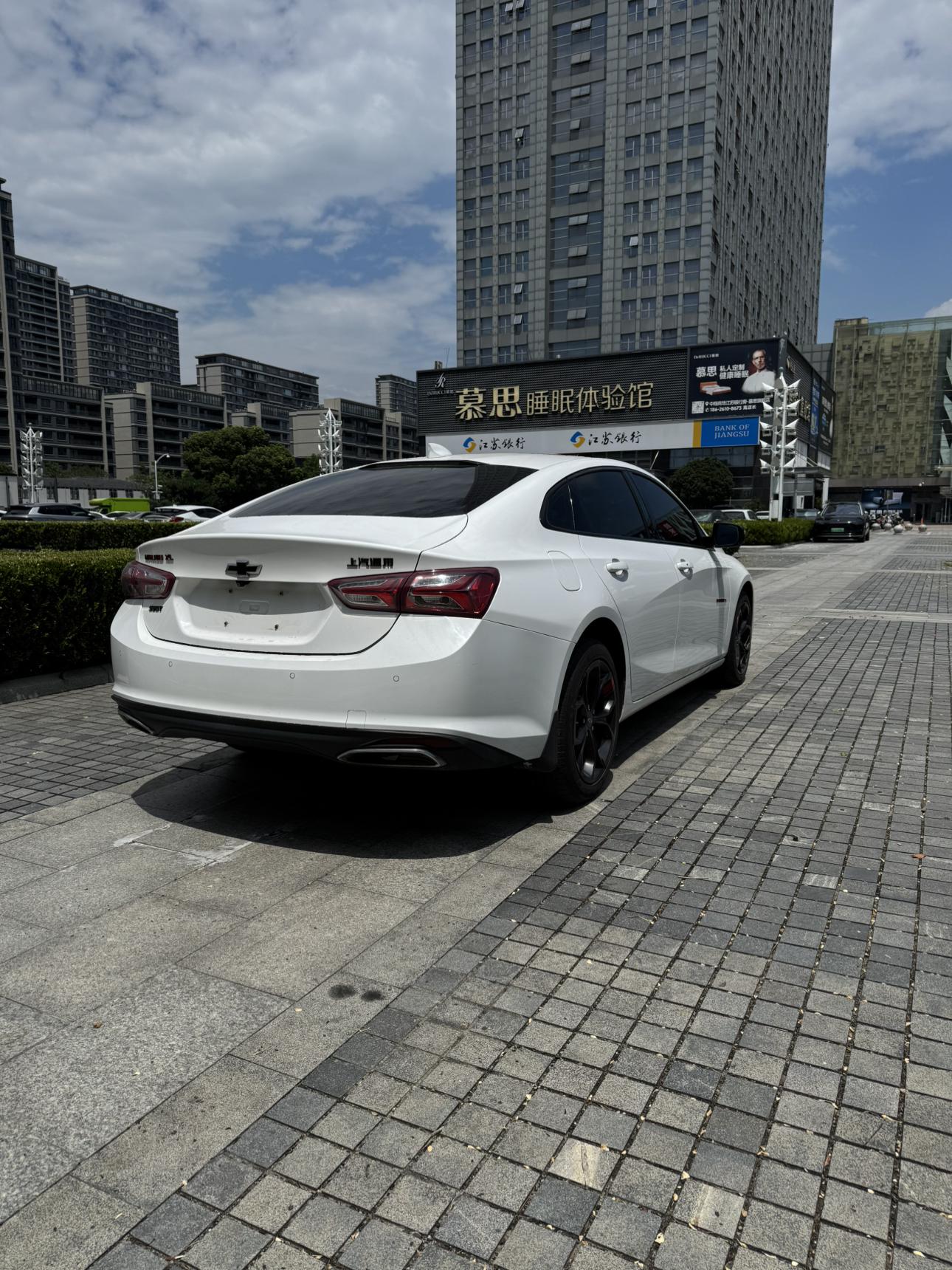 Chevrolet Malibu 2019 thumb 4