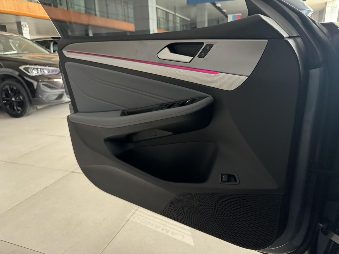 Volkswagen Lamando 2022 thumb 5