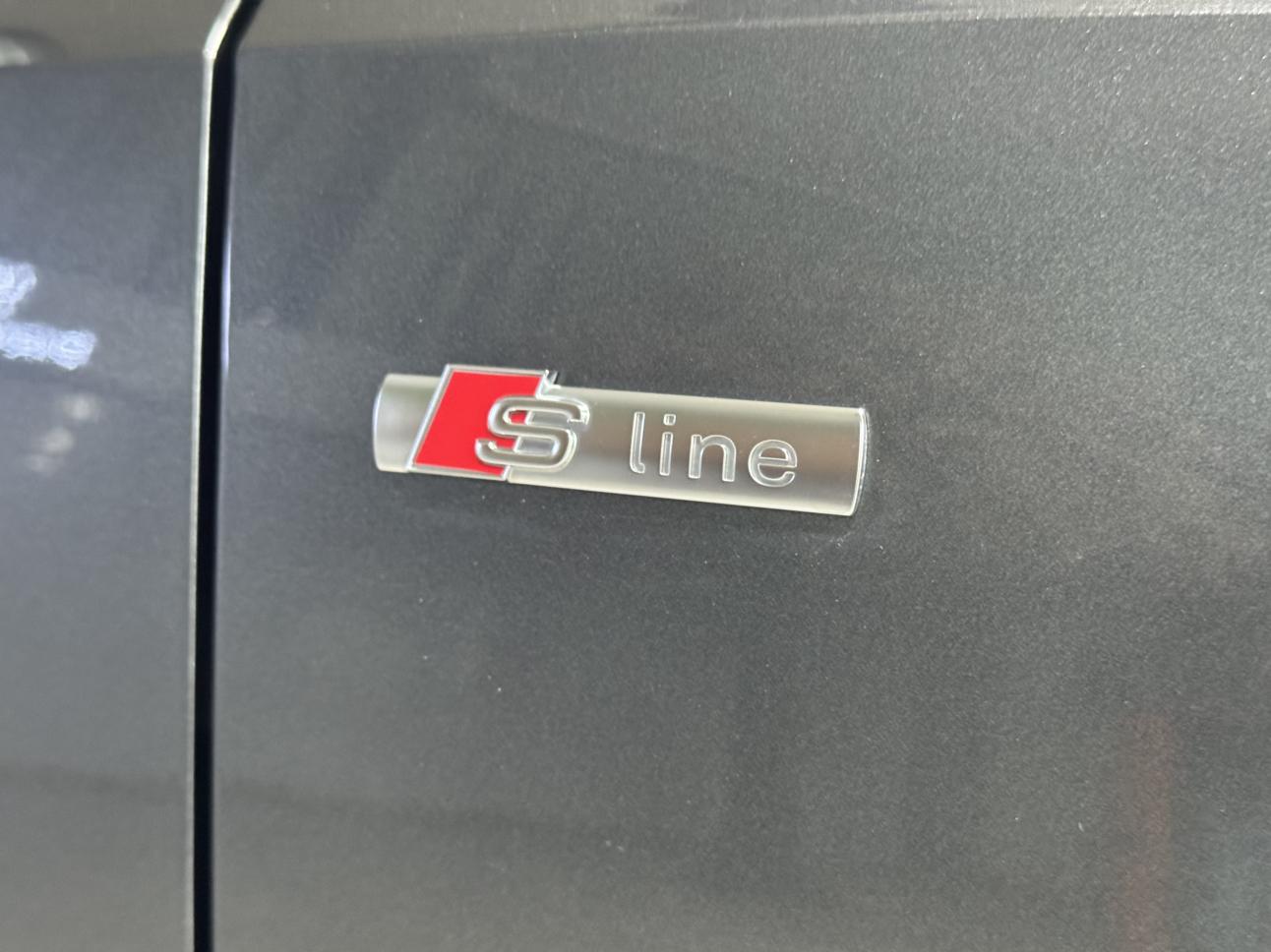 Audi Q3 2023 thumb 3