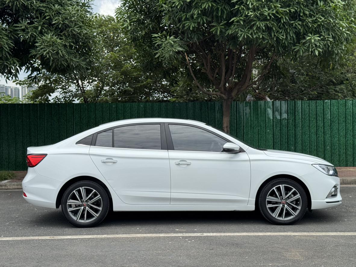 Roewe i5 2019 thumb 5