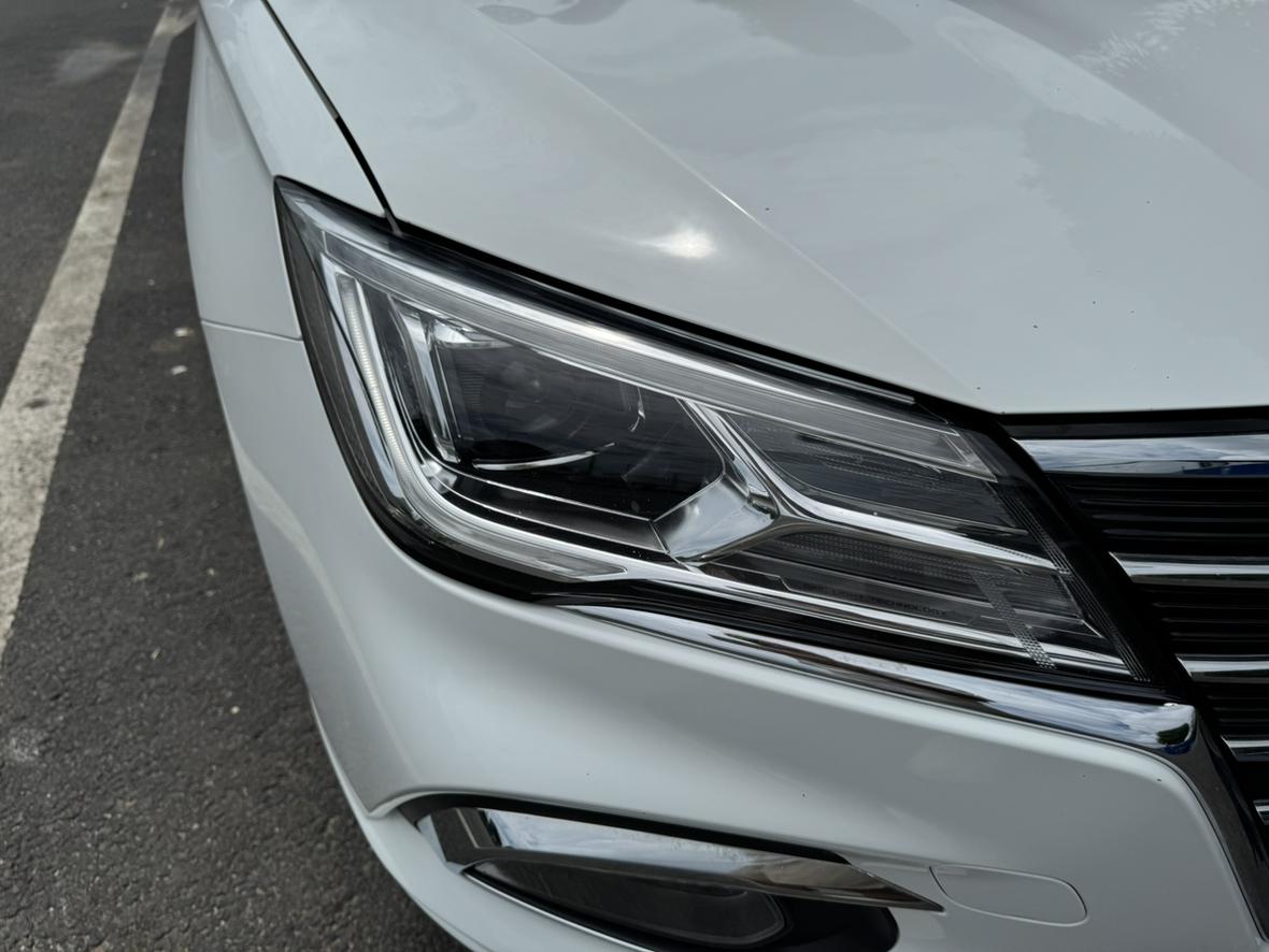 Roewe i5 2019 thumb 6
