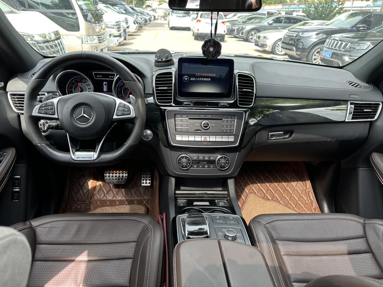 Mercedes-Benz GLS AMG 2016 thumb 7