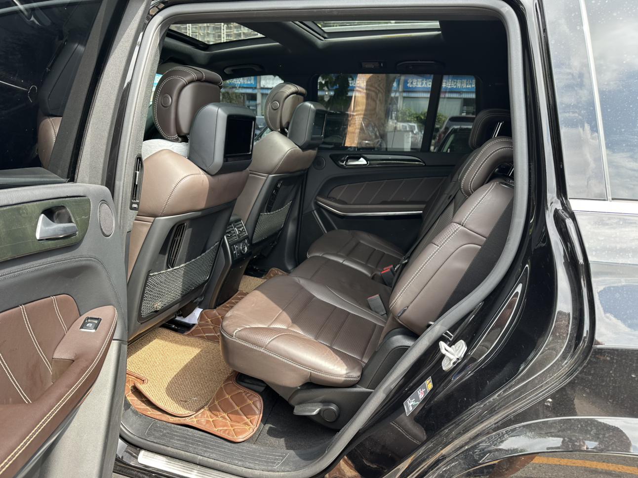 Mercedes-Benz GLS AMG 2016 thumb 10