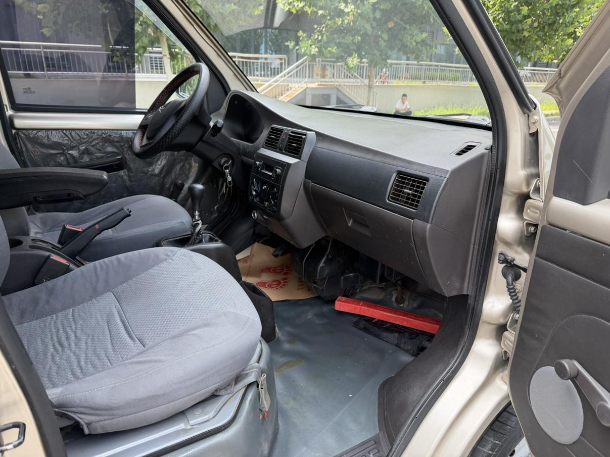 Wuling Rong Guang 2019 thumb 5