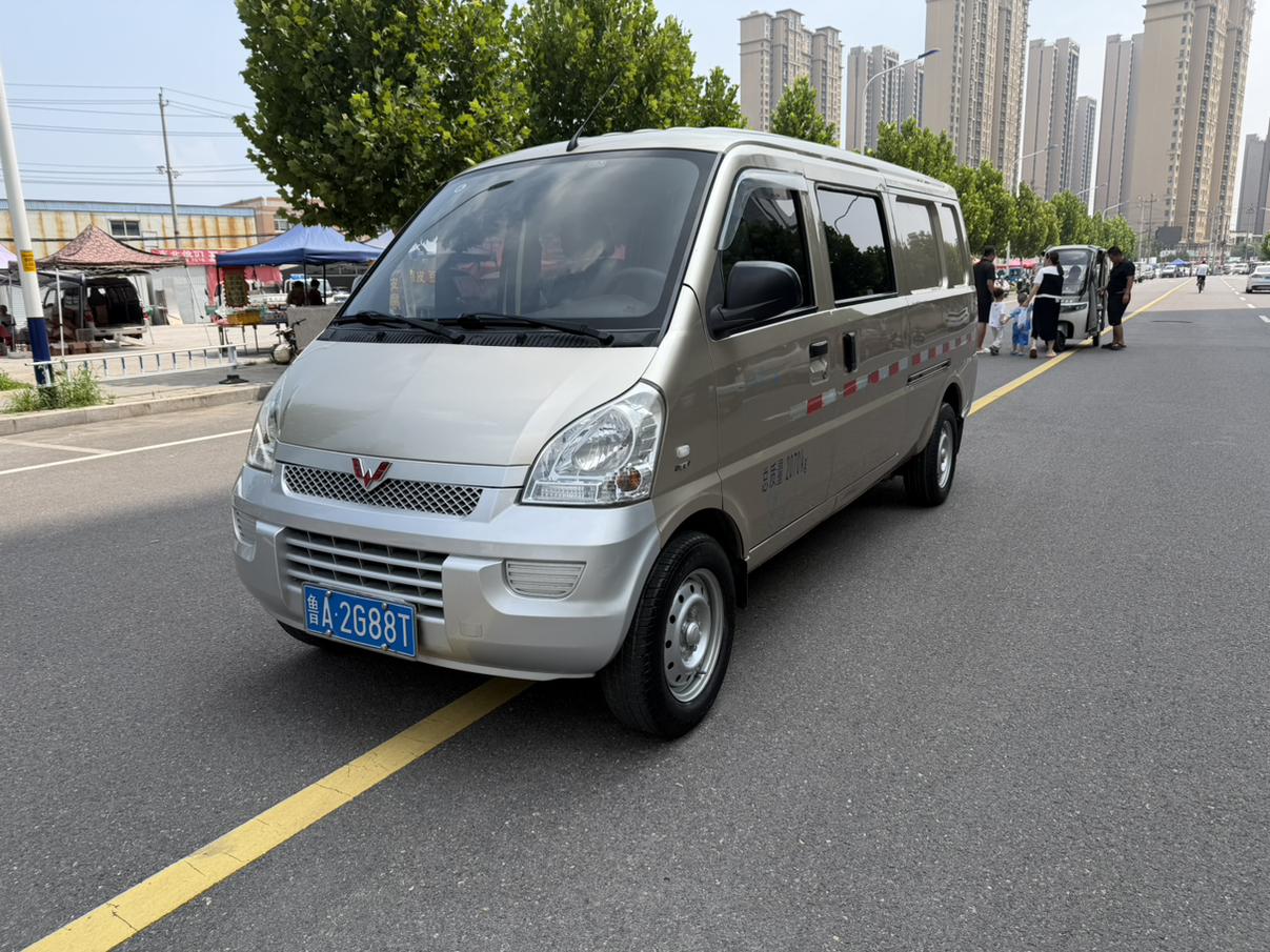 Wuling Rong Guang 2019 thumb 9
