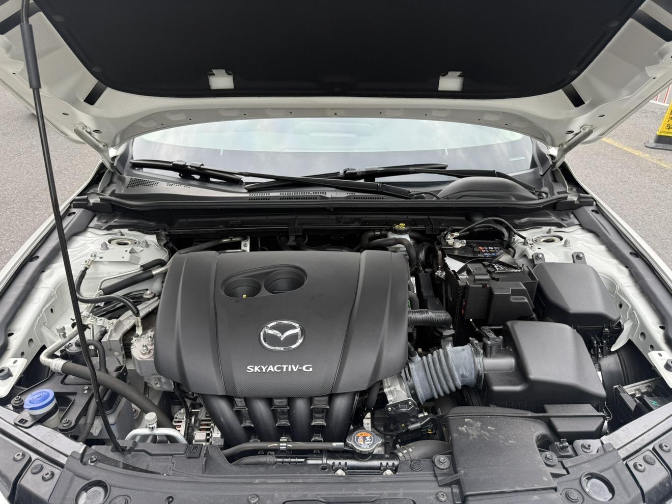 Mazda 3 2022 thumb 5