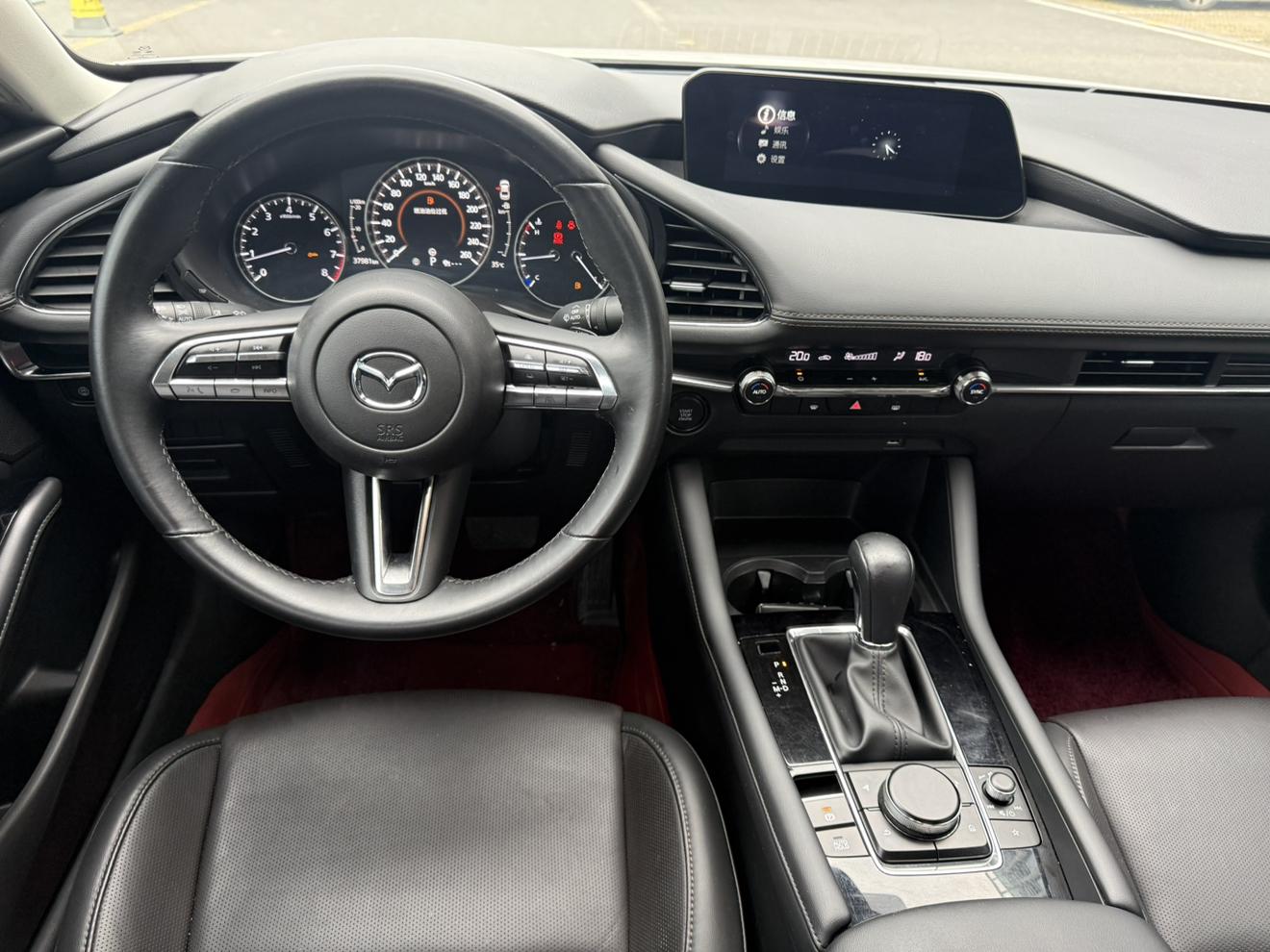 Mazda 3 2022 thumb 9