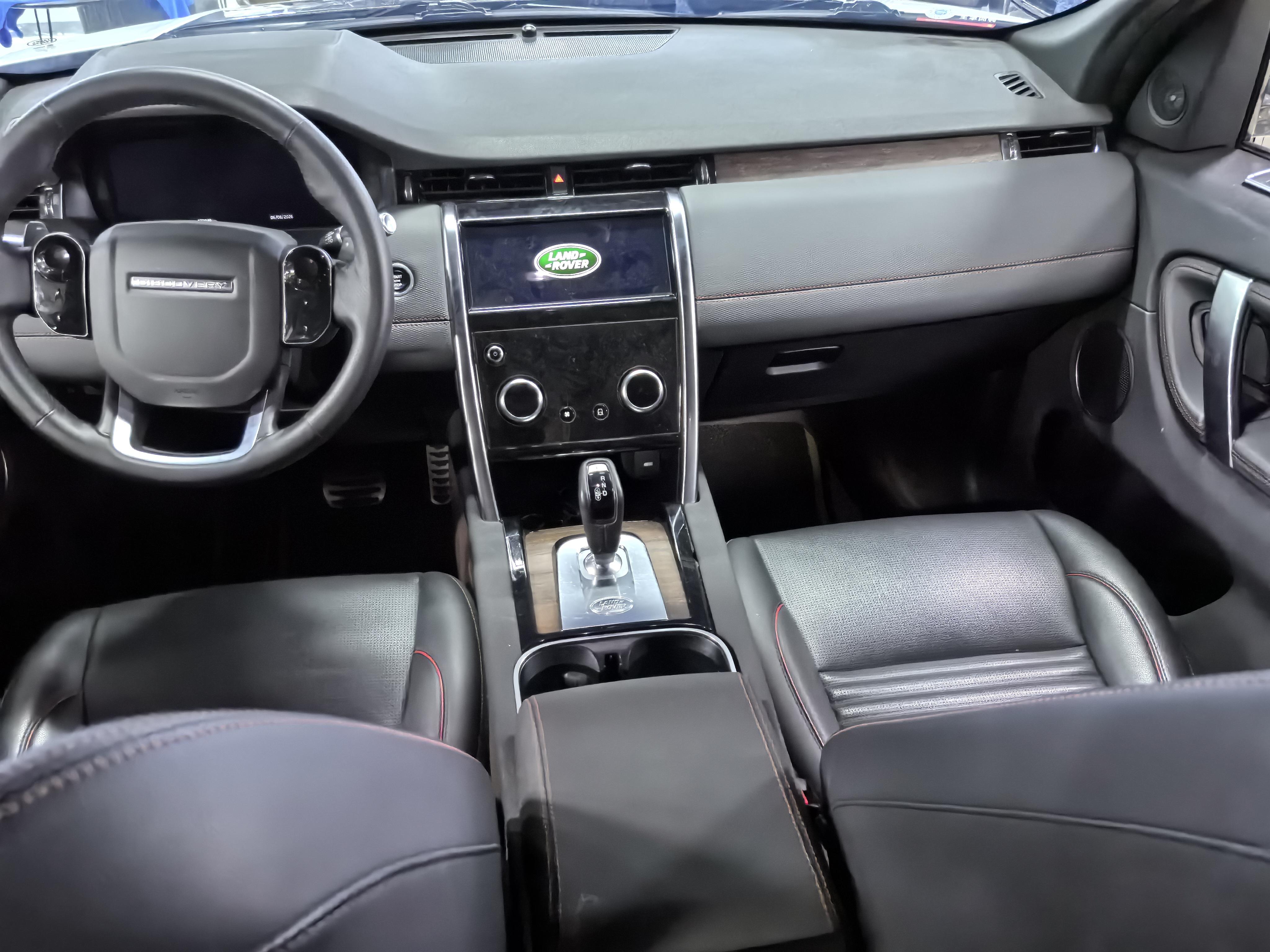 Land Rover Discovery Sport 2020 thumb 7