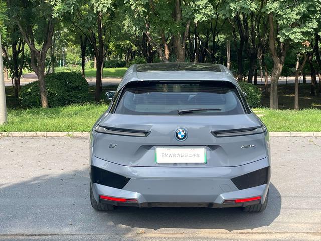 BMW iX 2023 thumb 2