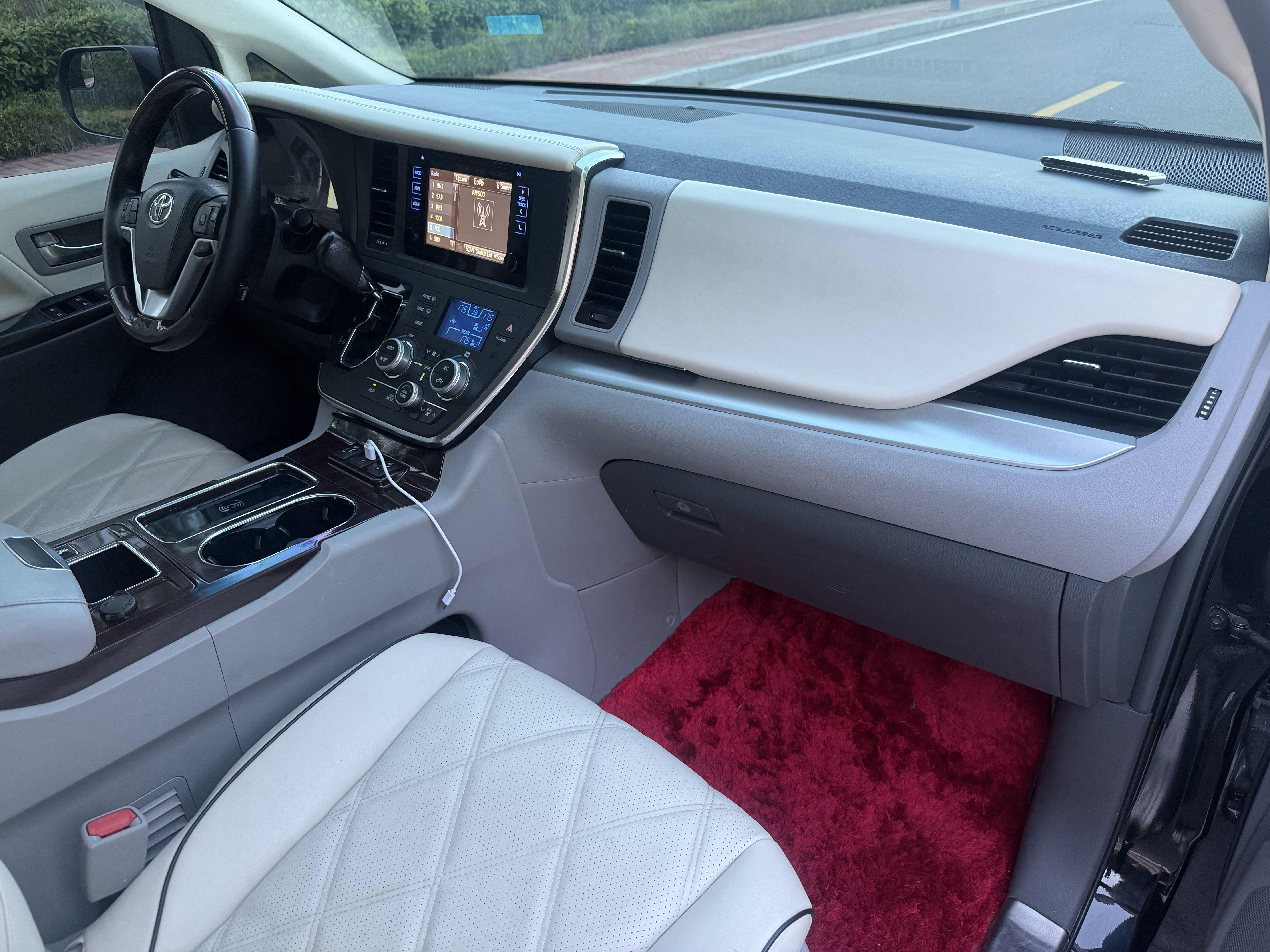 Toyota Sienna 2017 thumb 11