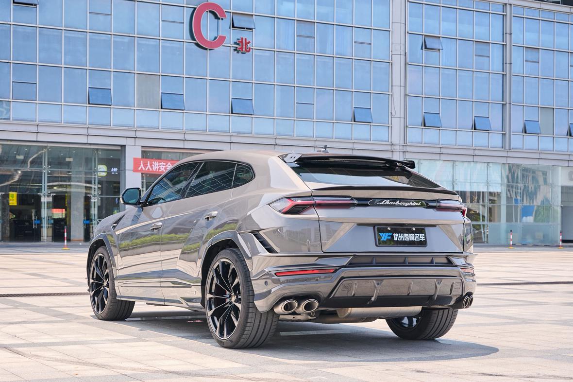 Lamborghini Urus 2023 thumb 3