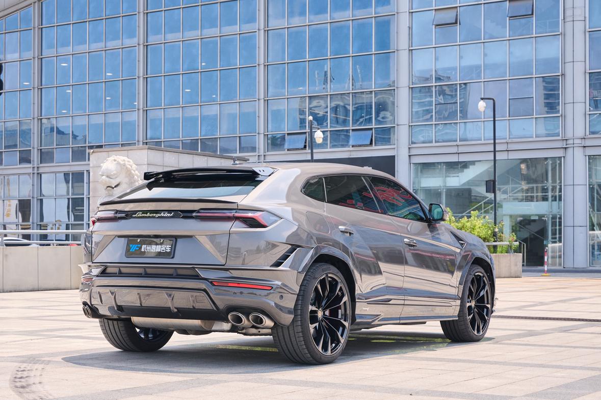Lamborghini Urus 2023 thumb 5