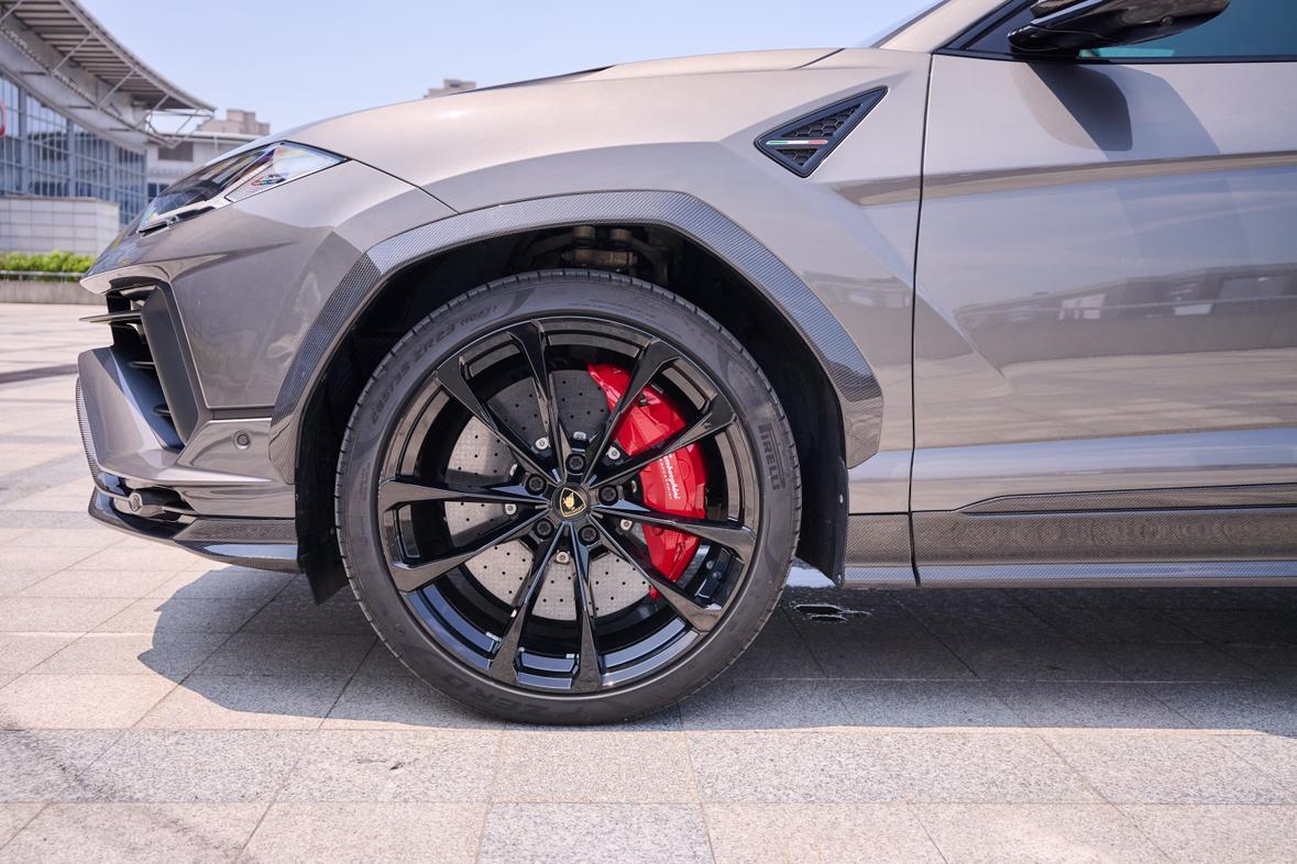 Lamborghini Urus 2023 thumb 10