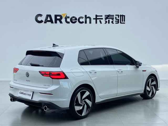 Volkswagen Golf GTI 2023 thumb 2