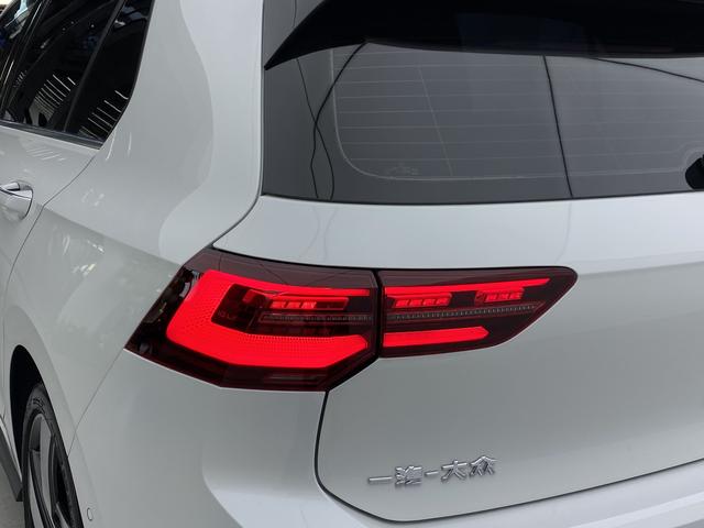 Volkswagen Golf GTI 2023 thumb 5