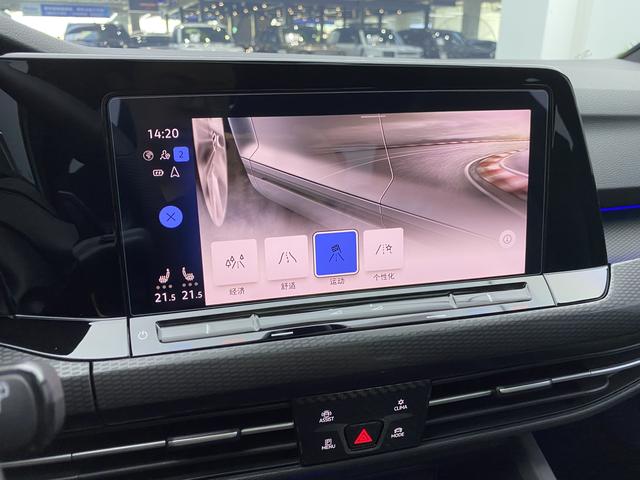 Volkswagen Golf GTI 2023 thumb 11