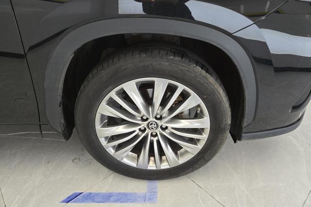 Toyota Highlander 2022 thumb 6