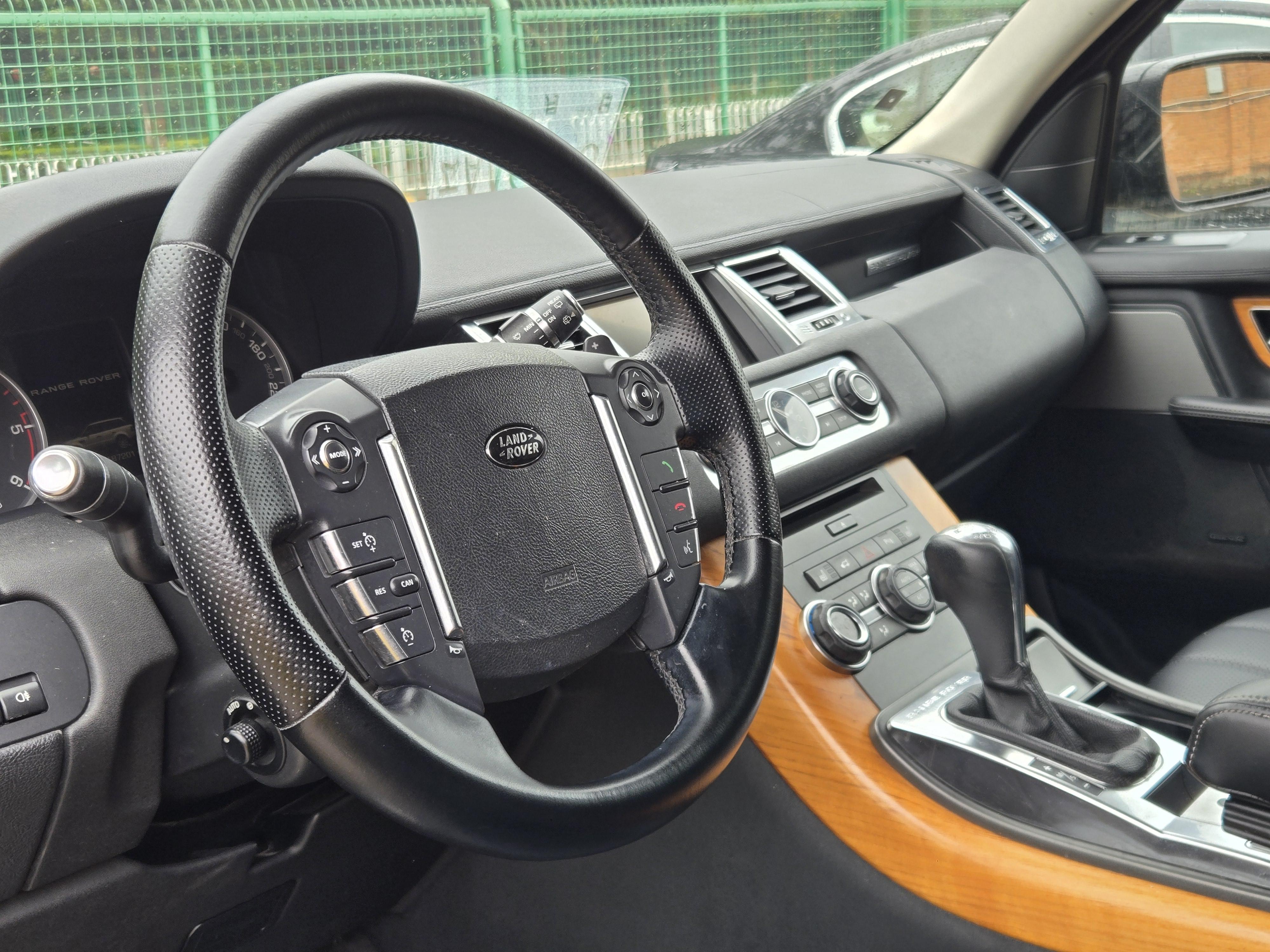 Land Rover Range Rover Sport 2013 thumb 9
