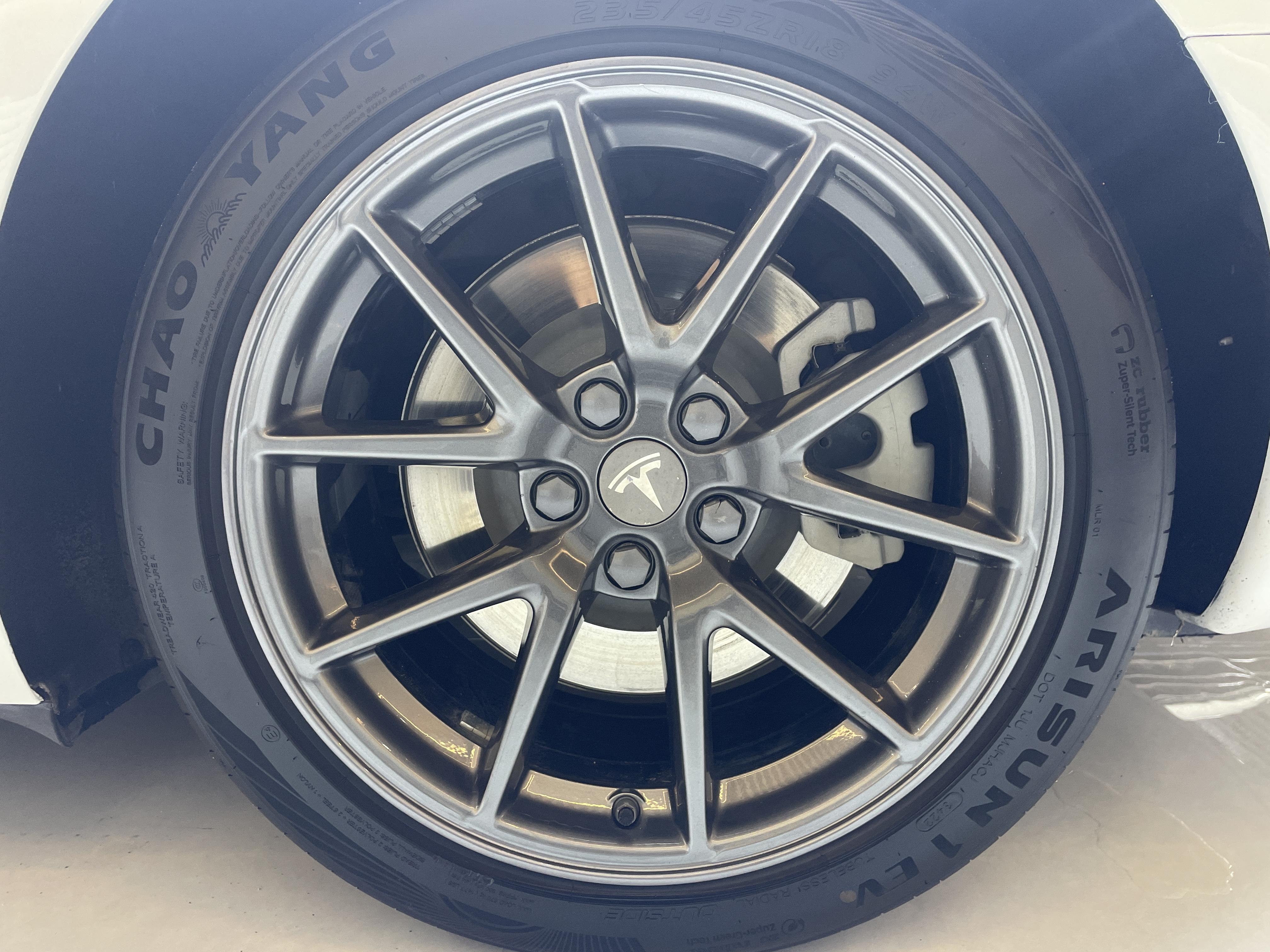 Tesla Model 3 2021 thumb 5