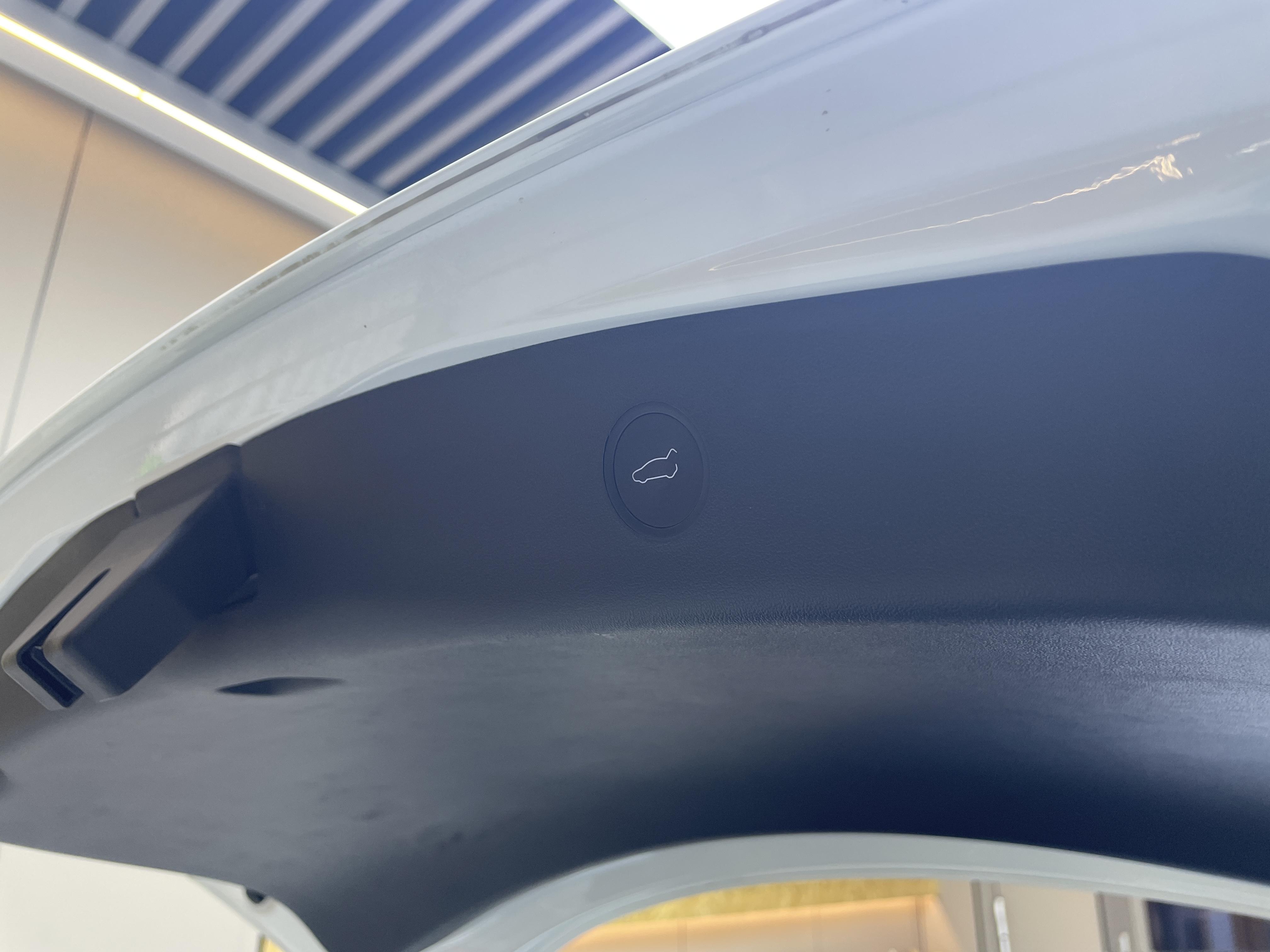 Tesla Model 3 2021 thumb 10