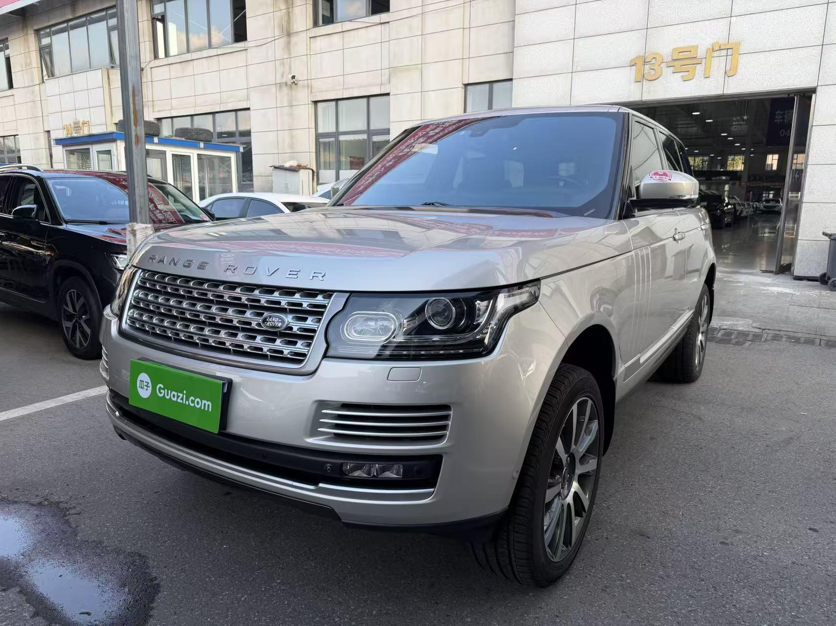 Land Rover Range Rover 2013 thumb 11