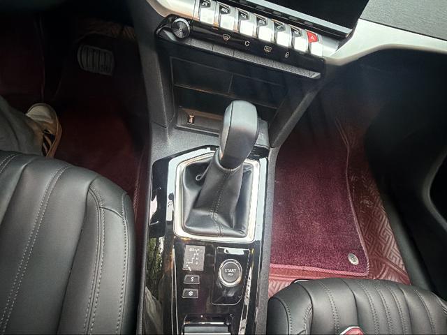 Peugeot 408 2022 thumb 7