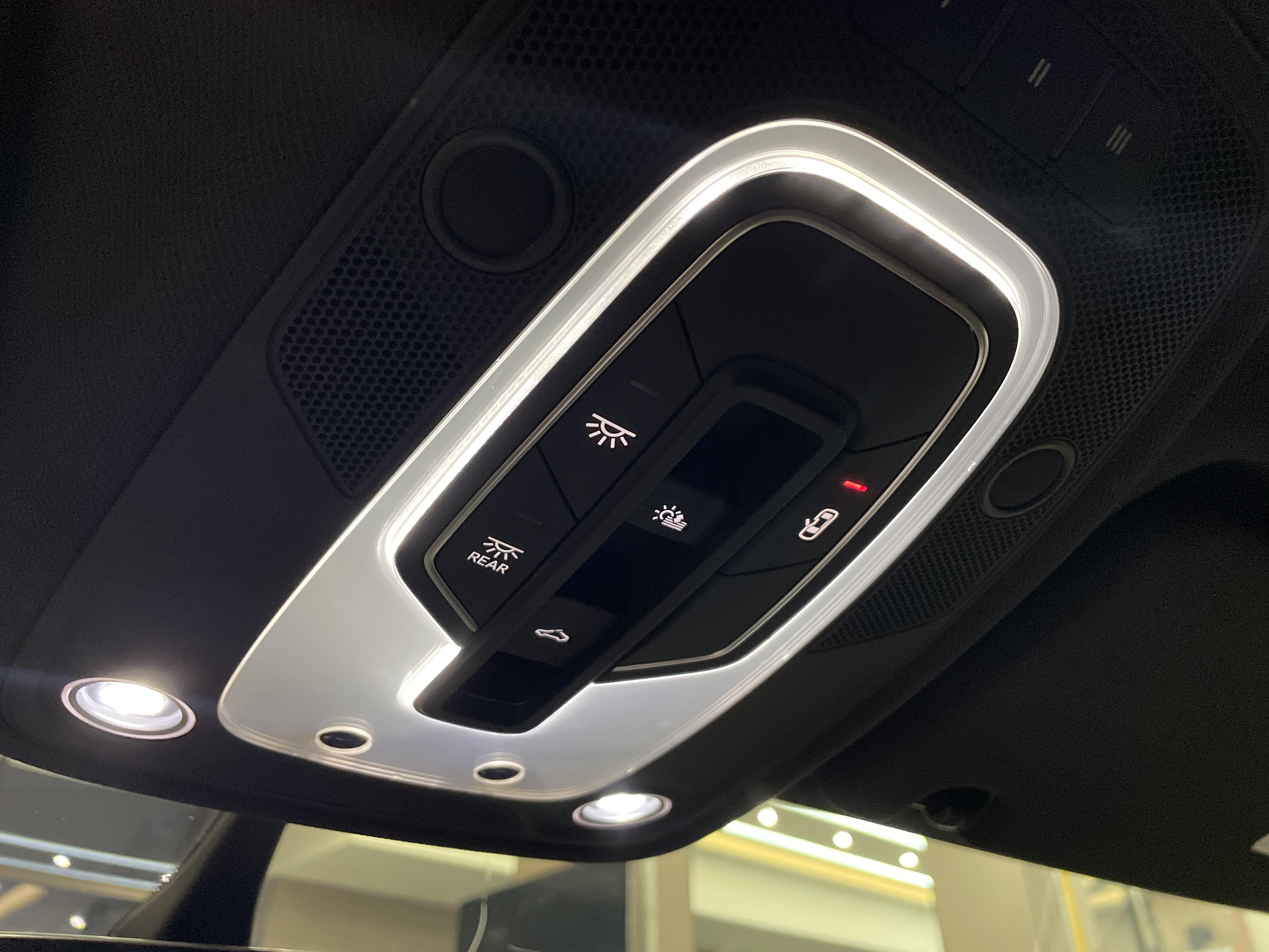 Audi Q7 2018 thumb 11