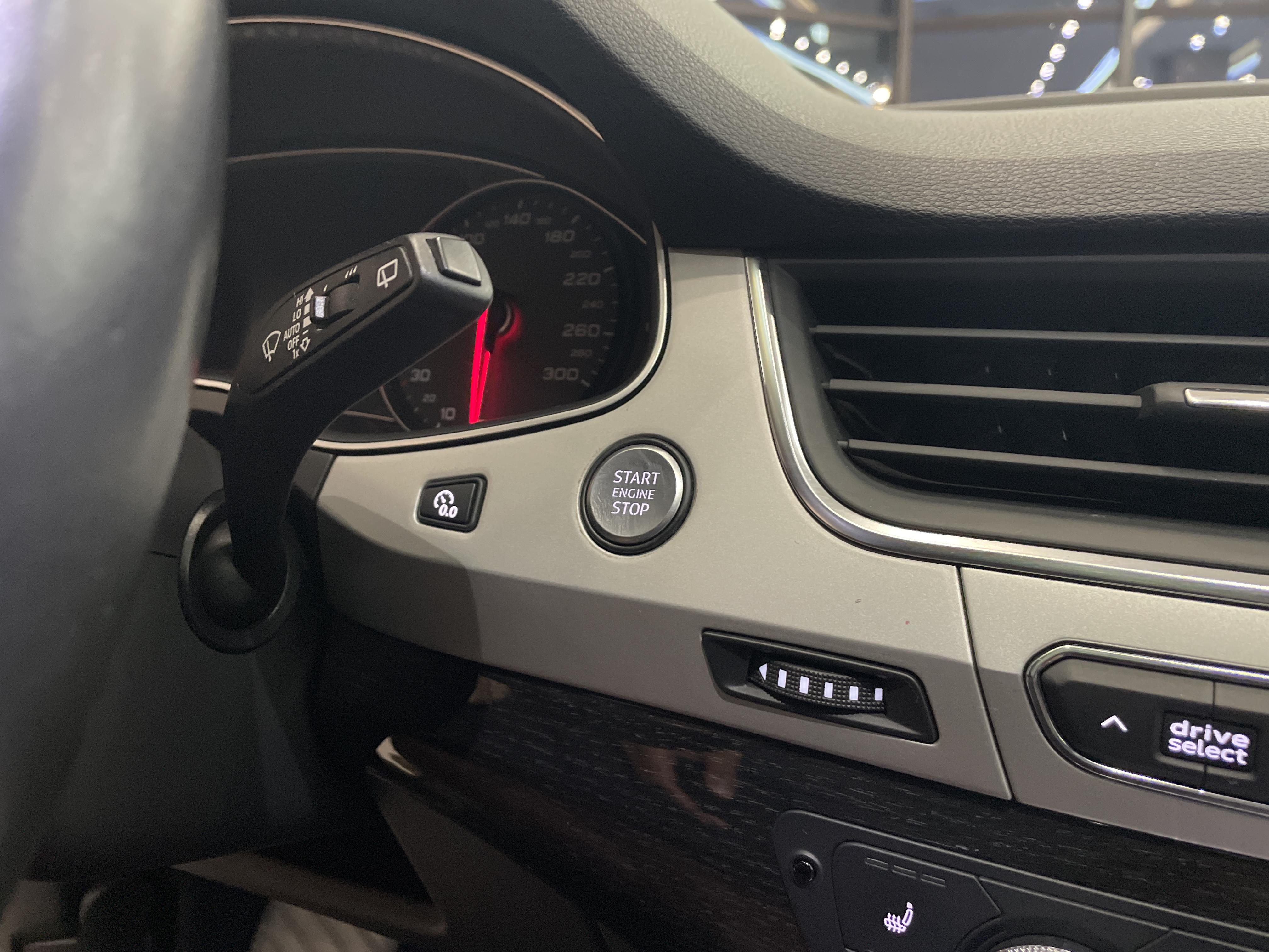 Audi Q7 2018 thumb 12
