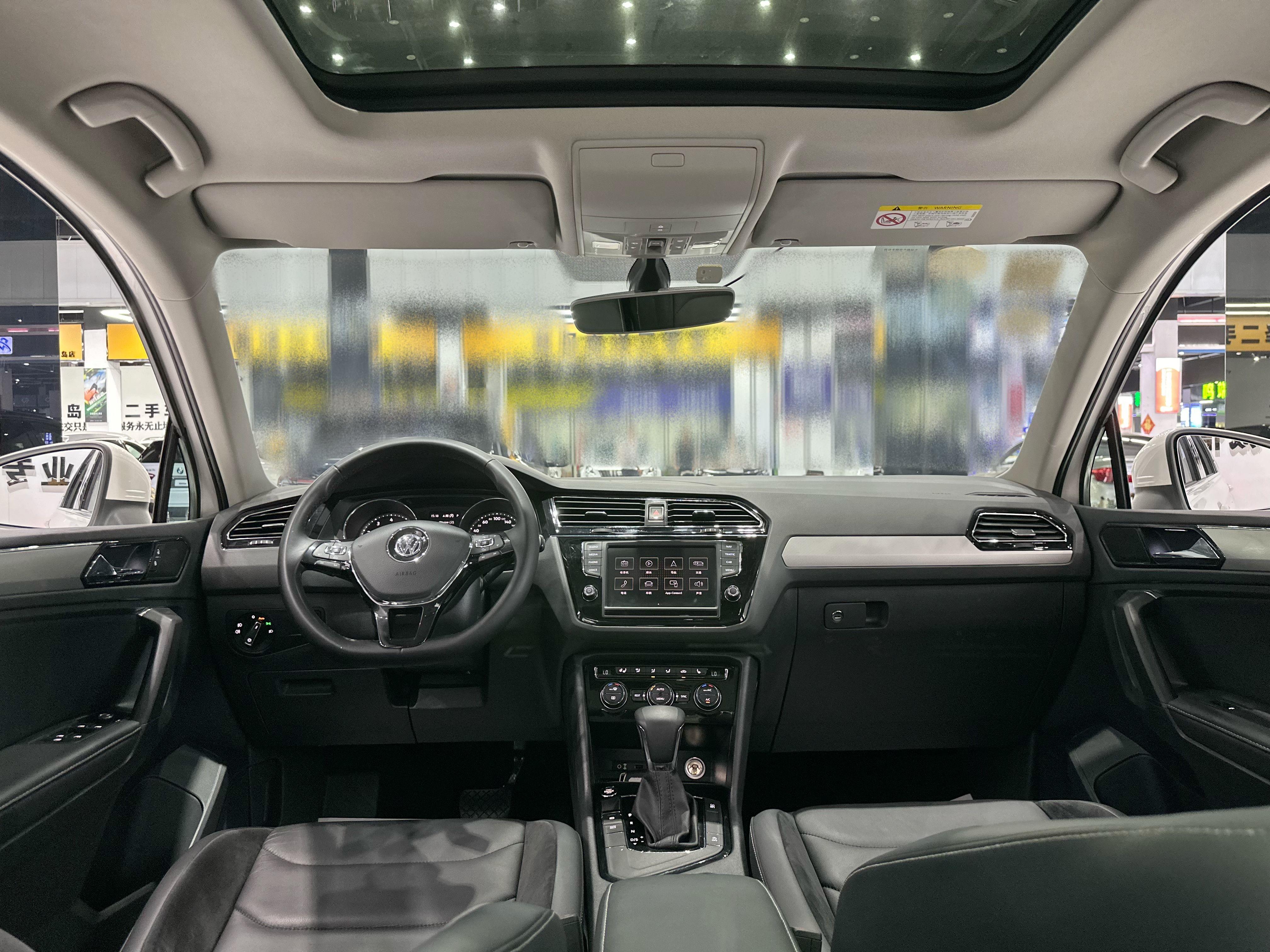 Volkswagen Tiguan 2017 thumb 9