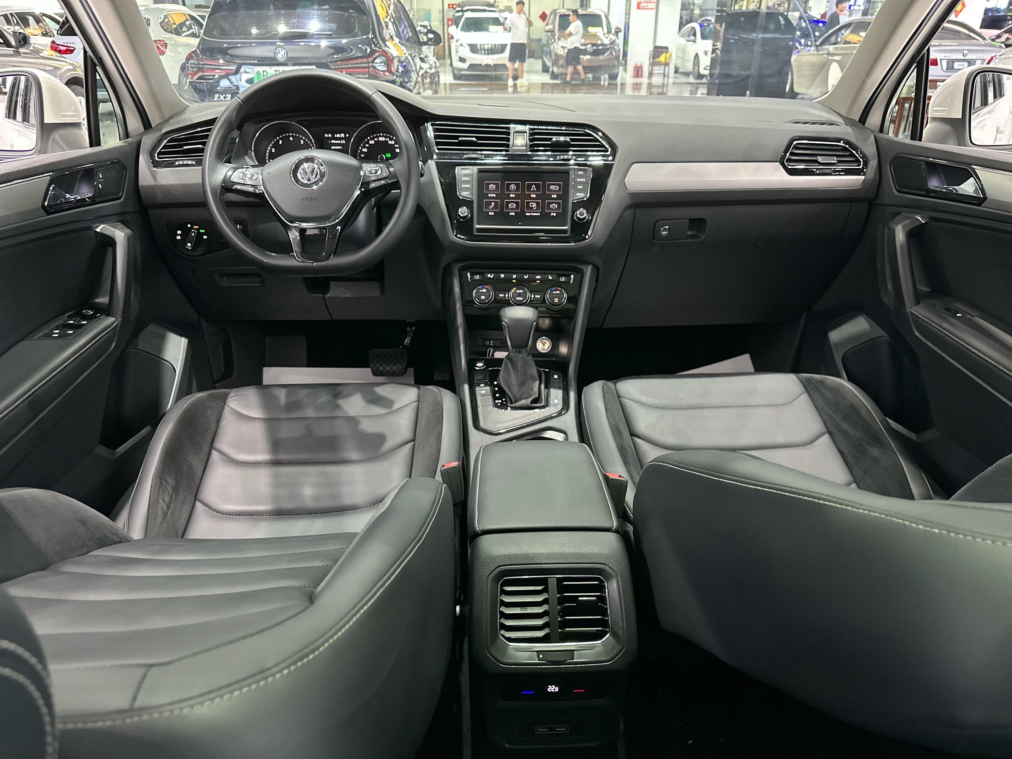 Volkswagen Tiguan 2017 thumb 11