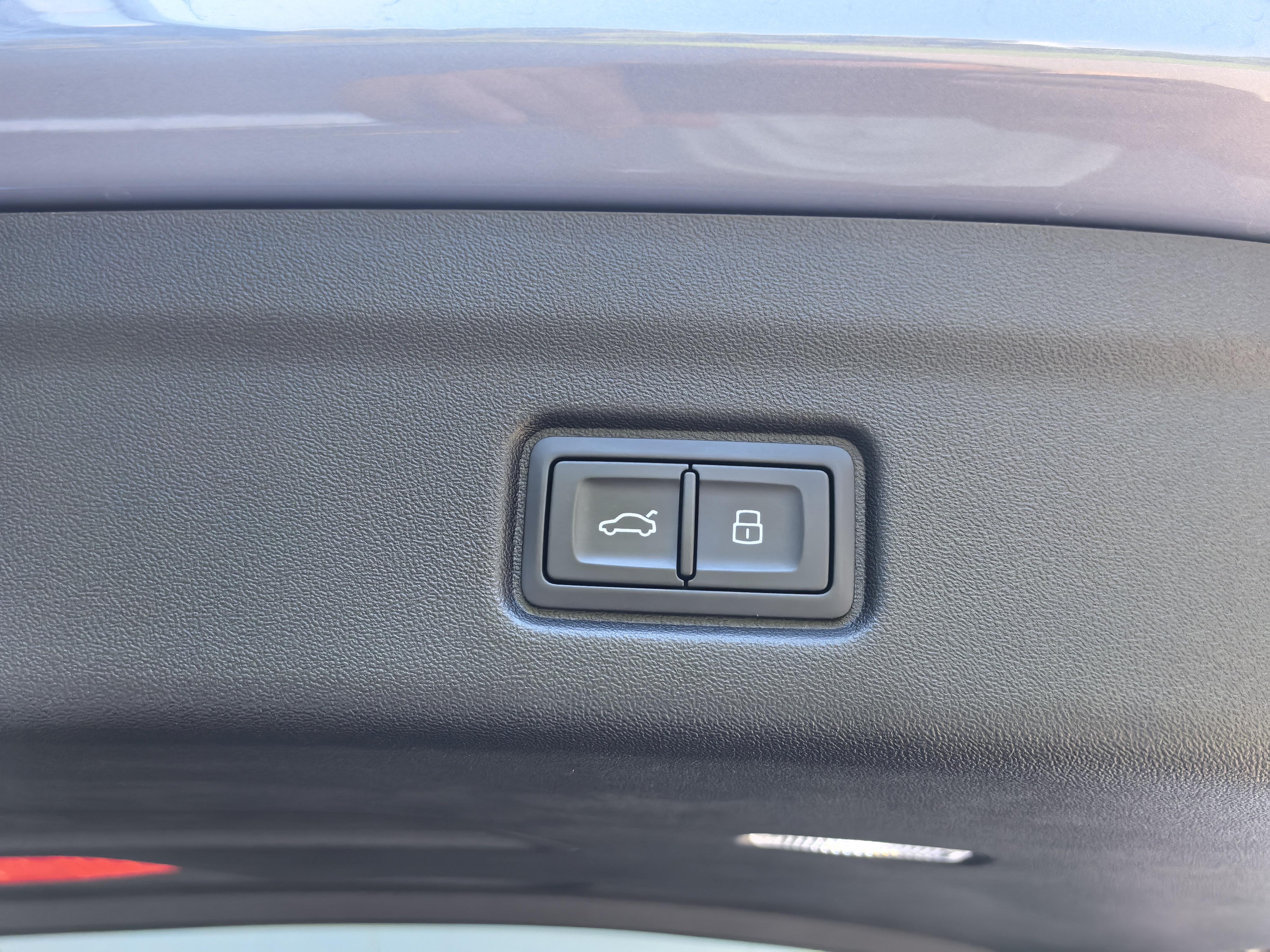 Audi Q6L e-tron 2026 thumb 6