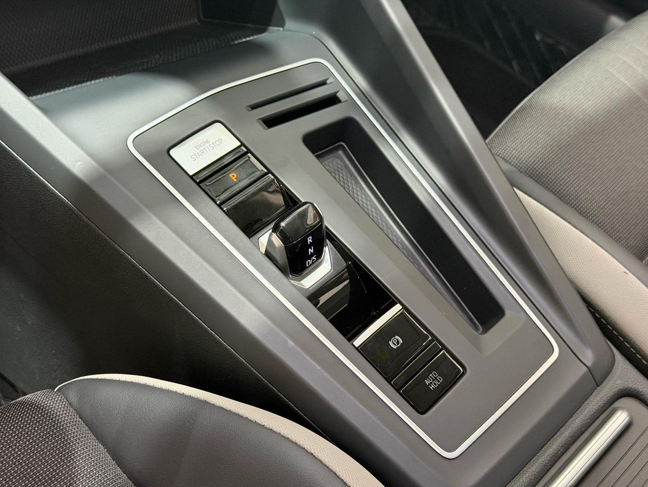 Volkswagen Golf Sportsvan 2023 thumb 11