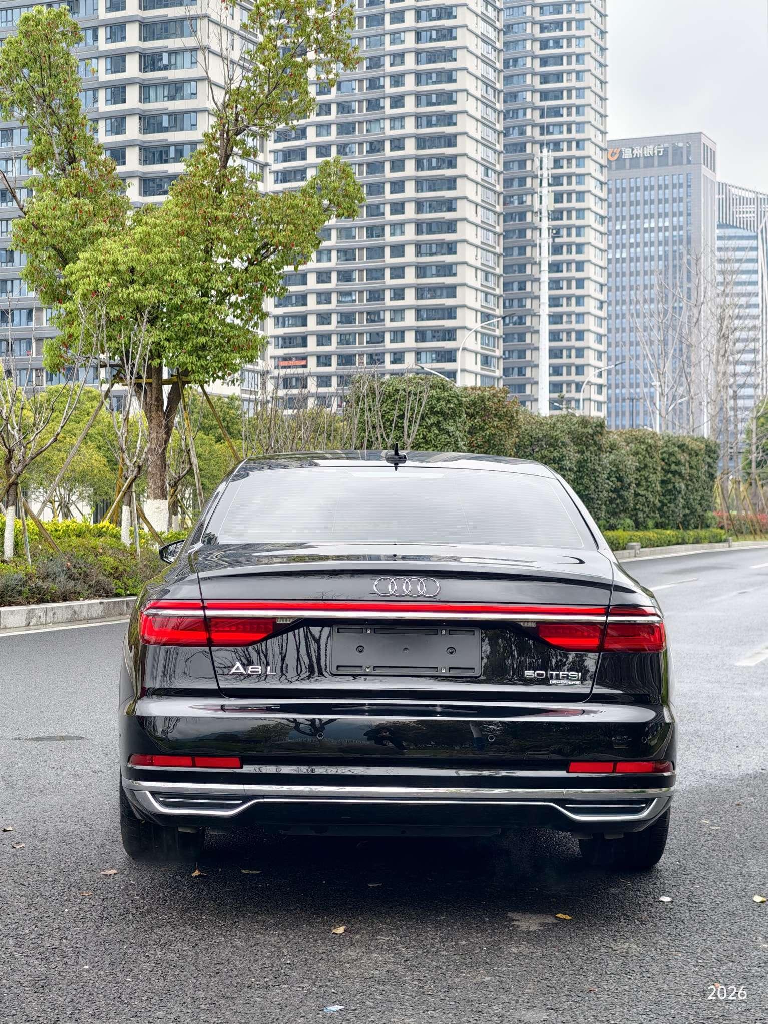 Audi A8 2021 thumb 3