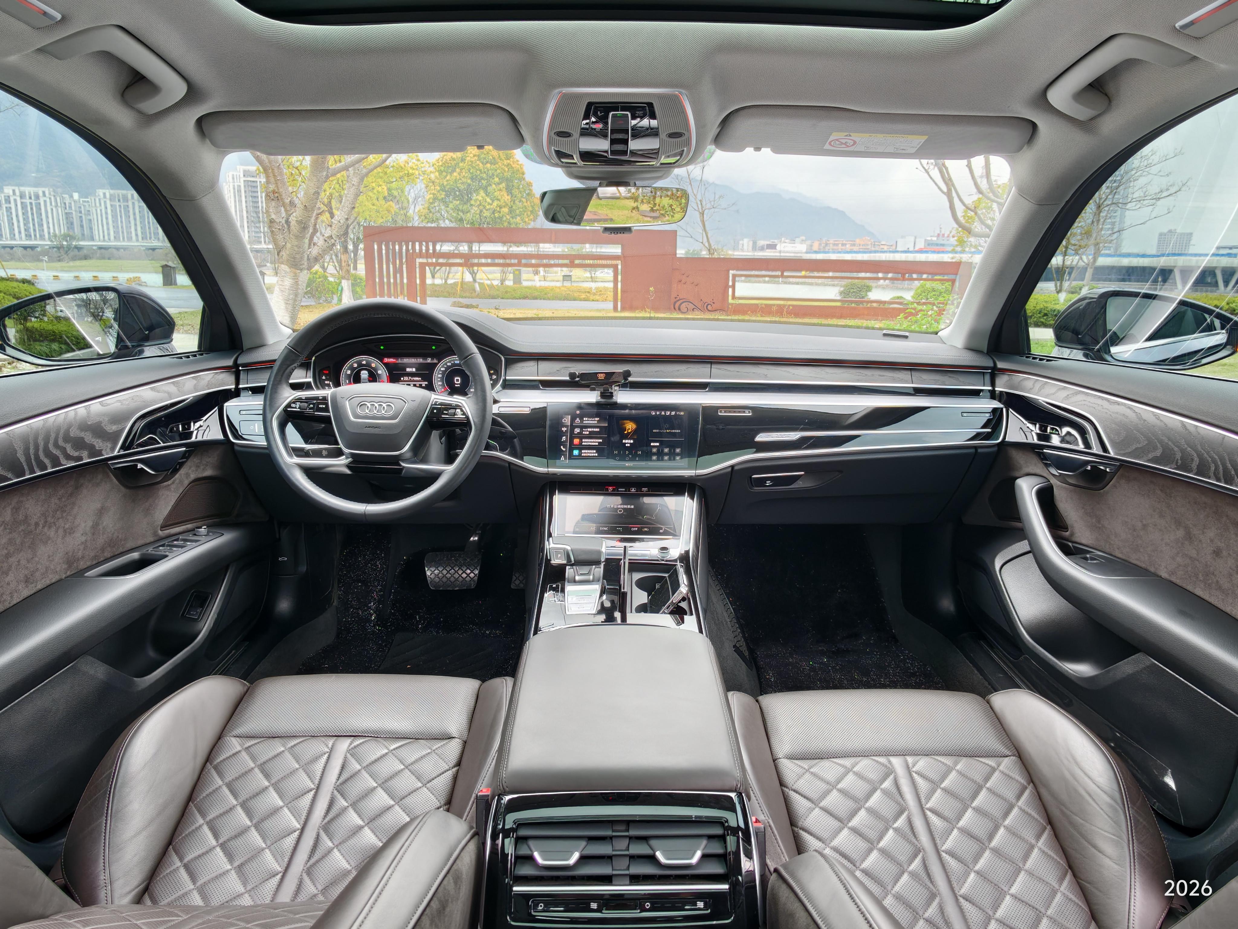 Audi A8 2021 thumb 8