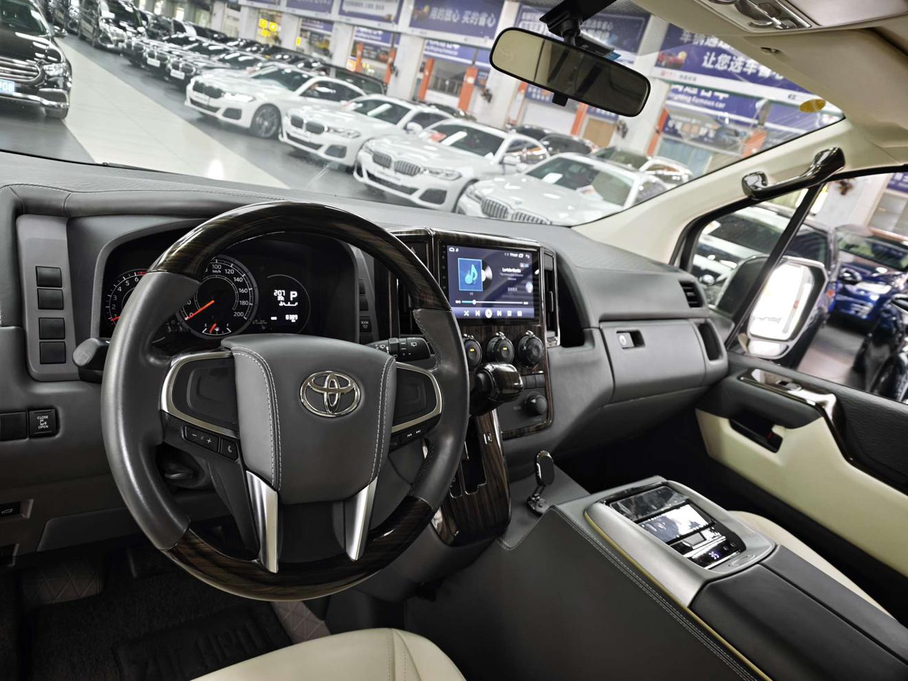 Toyota HiAce 2021 thumb 6