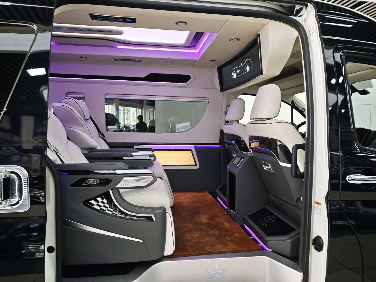 Toyota HiAce 2021 thumb 9