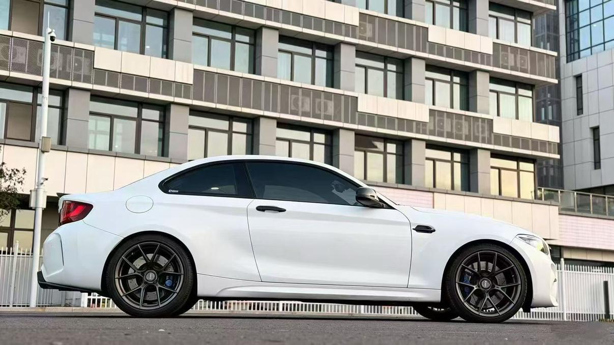 BMW M2 2016 thumb 5