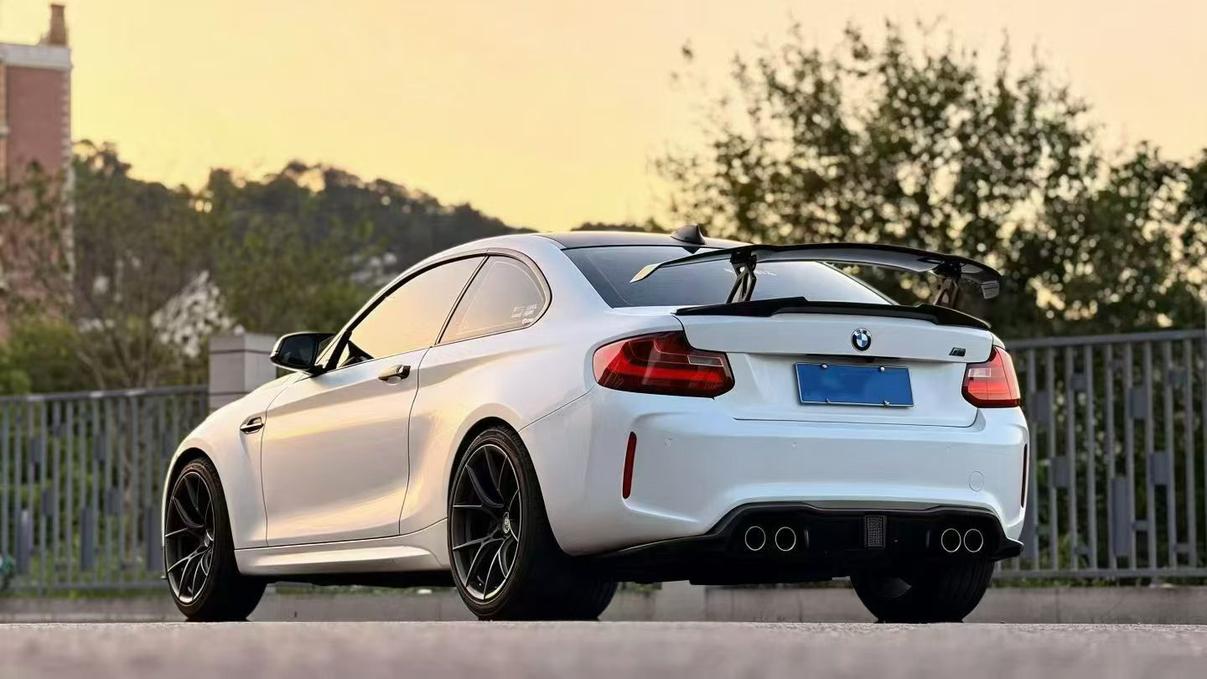 BMW M2 2016 thumb 11