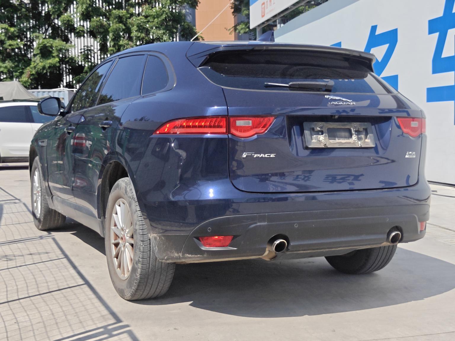 Jaguar F-Pace 2018 thumb 2