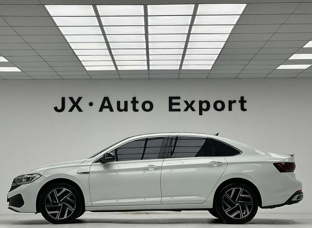 Volkswagen Sagitar 2023 thumb 2