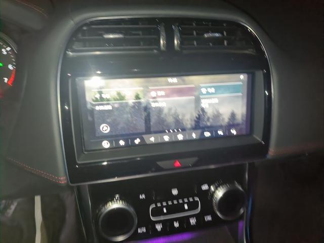 Jaguar XEL 2020 thumb 6