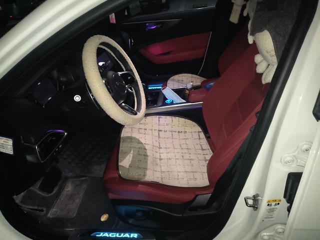Jaguar XEL 2020 thumb 8