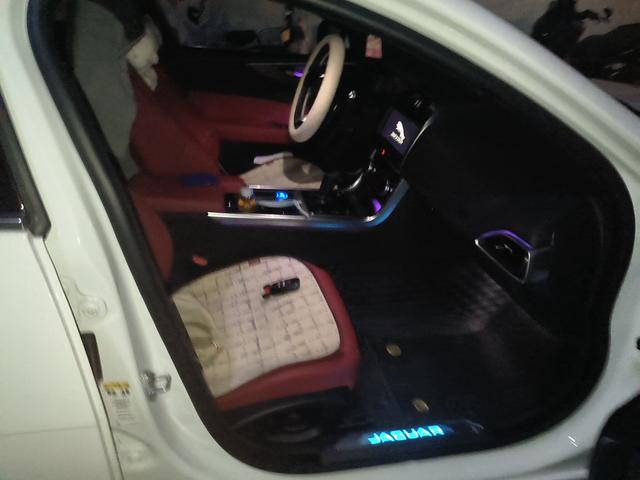 Jaguar XEL 2020 thumb 9