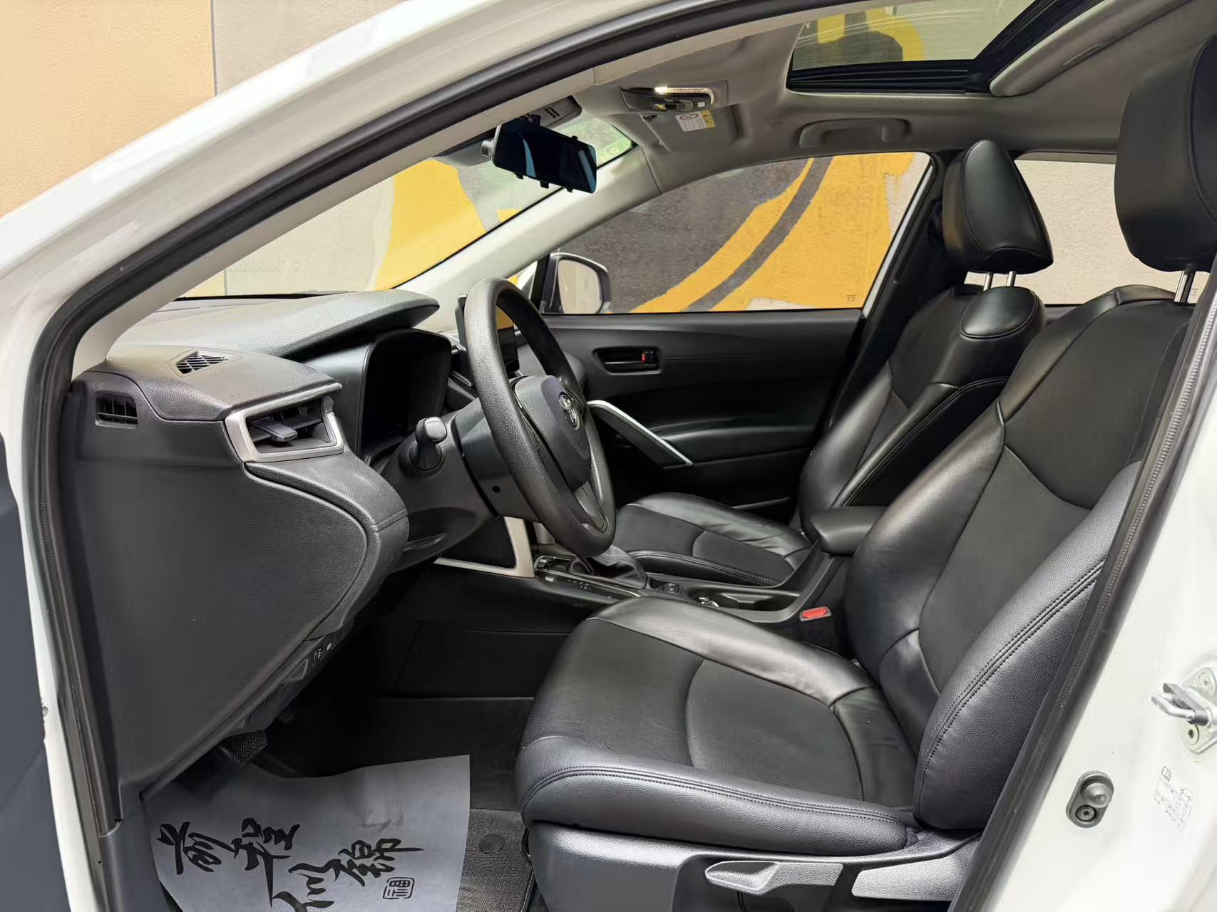 Toyota Corolla 2023 thumb 6