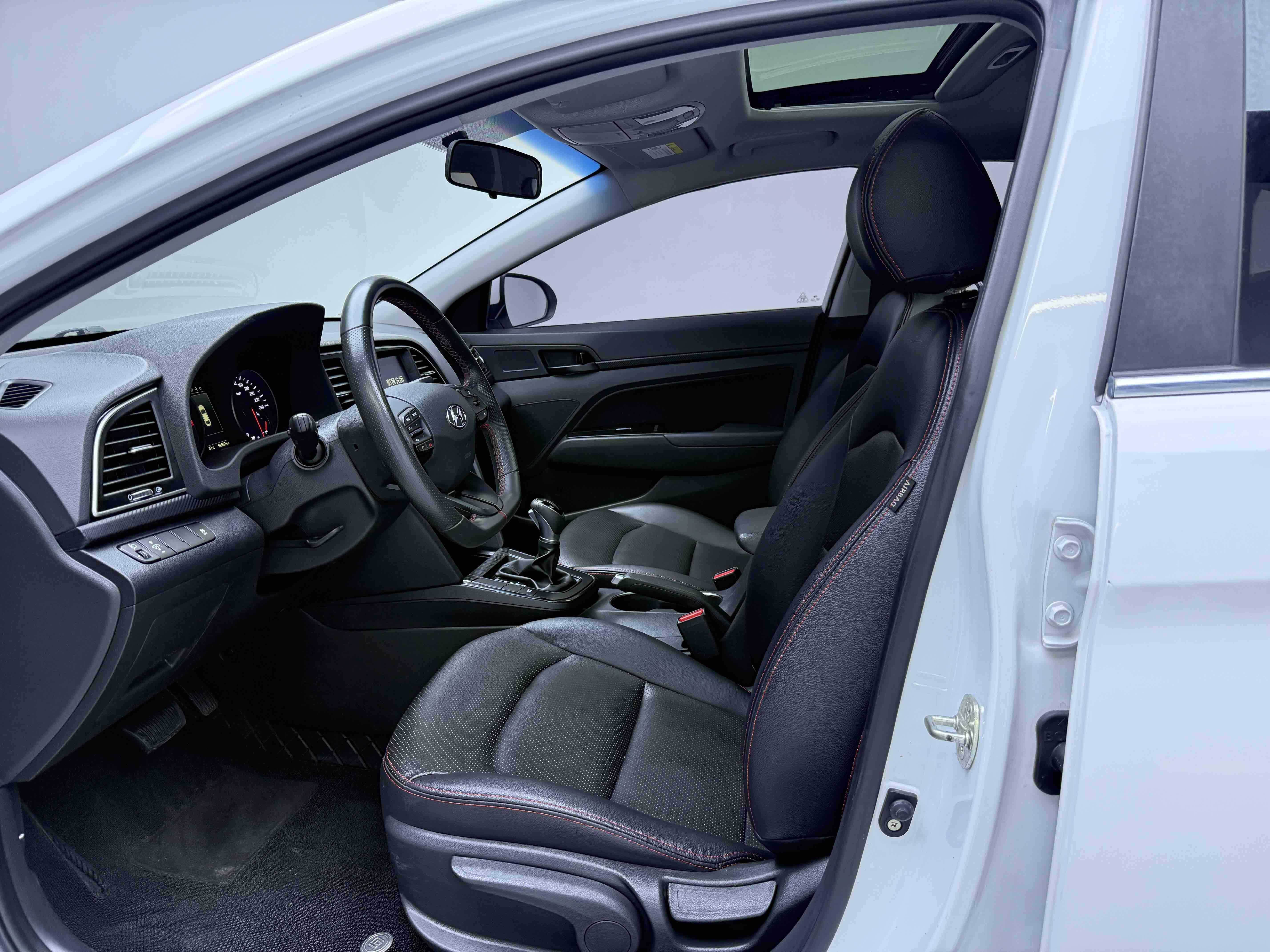 Hyundai Elantra 2018 thumb 5