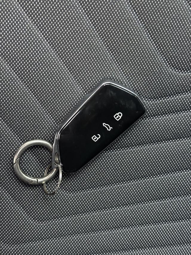 Volkswagen ID.3 2023 thumb 9
