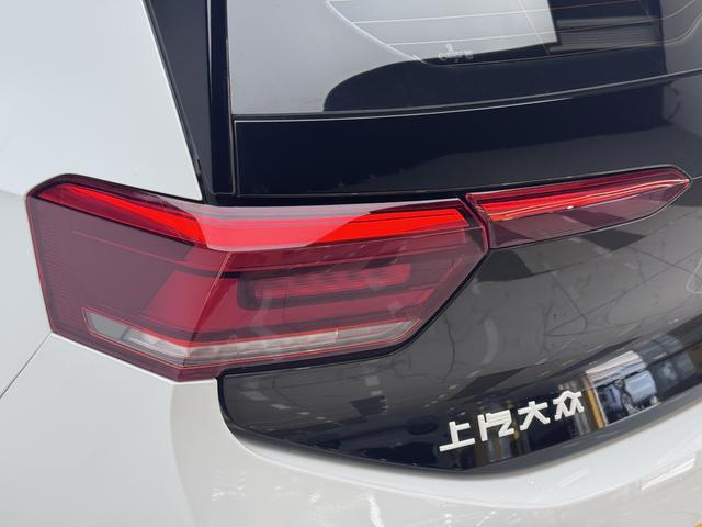 Volkswagen ID.3 2023 thumb 11
