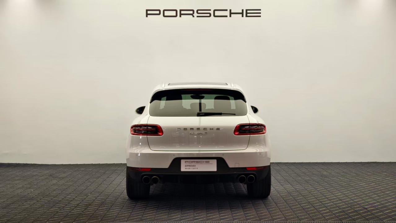 Porsche Macan 2017 thumb 4
