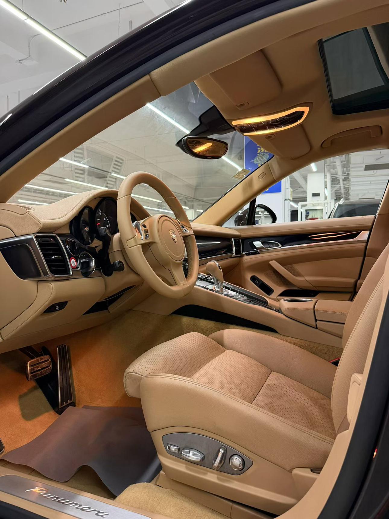 Porsche Panamera 2014 thumb 9