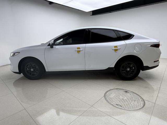BYD Qin 2025 thumb 2